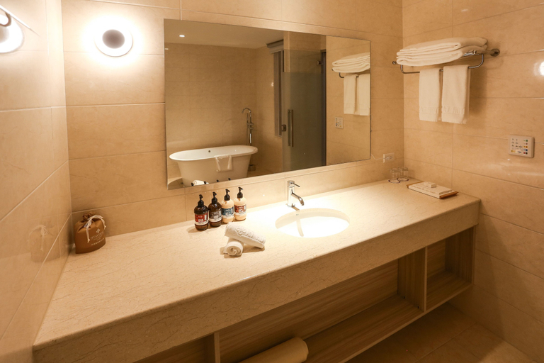 Bathroom 3, AJ Hotel Hsinchu, Hsinchu County