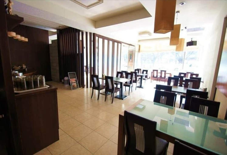 Food & Drinks 5, Beveriy Garden Motel, Chiayi City
