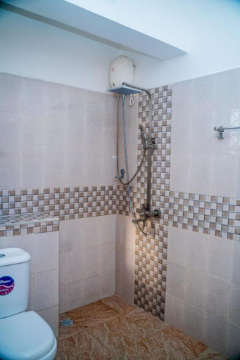 Bathroom 3, Stay.Plus Hydro Apartment Nyali, Nyali
