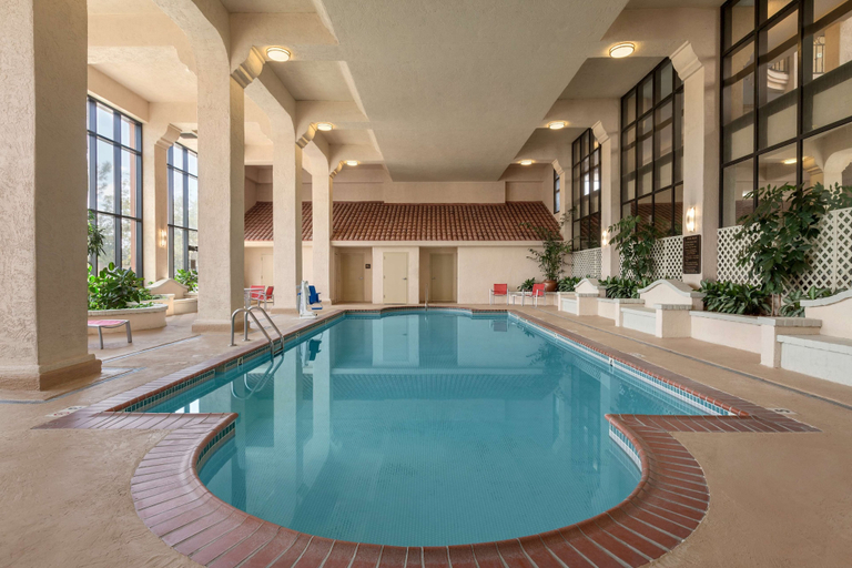 Sport & Beauty 2, Embassy Suites Baton Rouge, East Baton Rouge