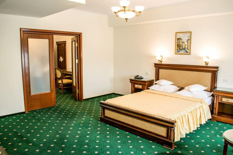 Bedroom 3, Victoria Hotel, Pitesti