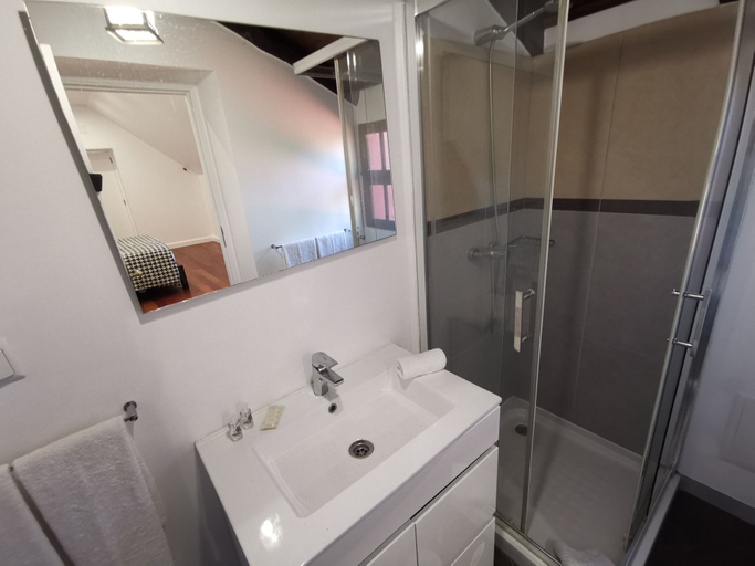 Bathroom 3, Villa Nova Madeira no Funchal Casa A e B, Funchal