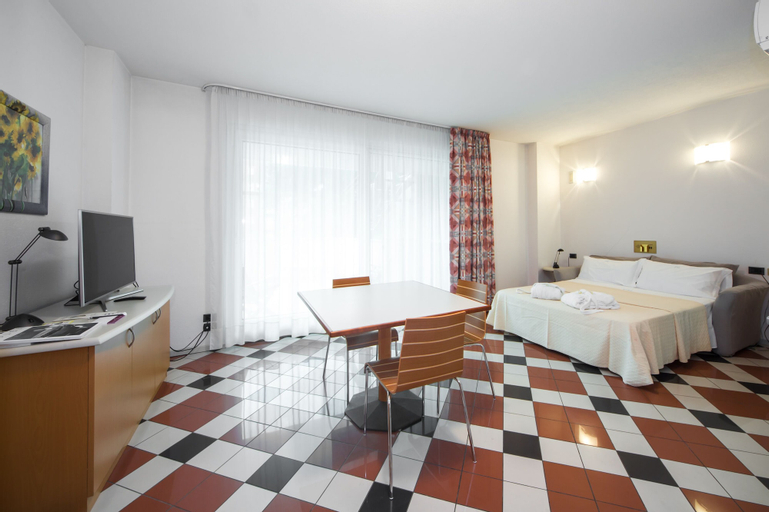 Bedroom 3, Piazzi House, Sondrio