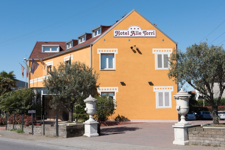 Exterior & Views 2, Hotel Alle Torri, Venezia