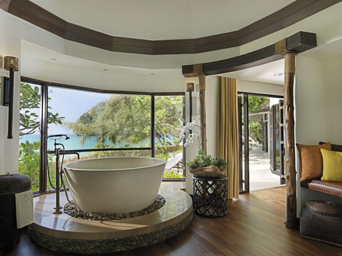 Bathroom 5, Rayavadee, Mueang Krabi