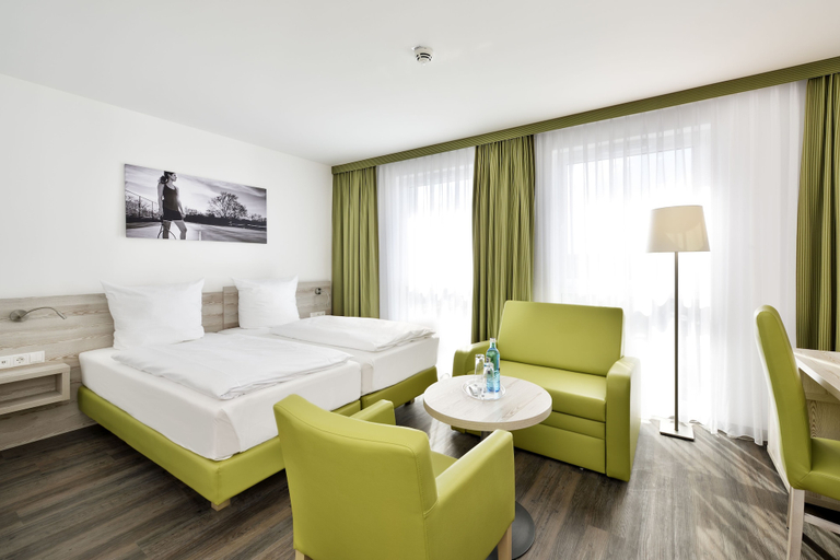 Bedroom 2, NOVINA Sleep Inn Herzogenaurach, Erlangen-Höchstadt