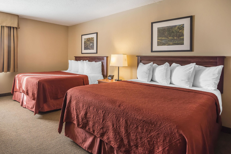 Bedroom 3, Quality Hotel & Conference Centre Fort McMurray, Division No. 16