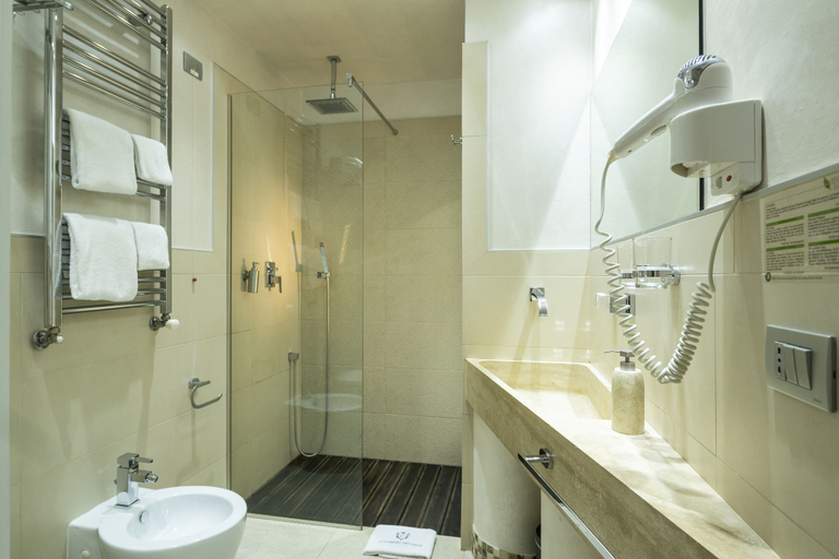 Bathroom 5, Le Camere Dei Conti, Florence