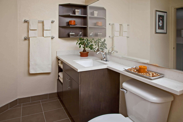 Bathroom 4, MainStay Suites Kansas City Overland Park, Kansas City