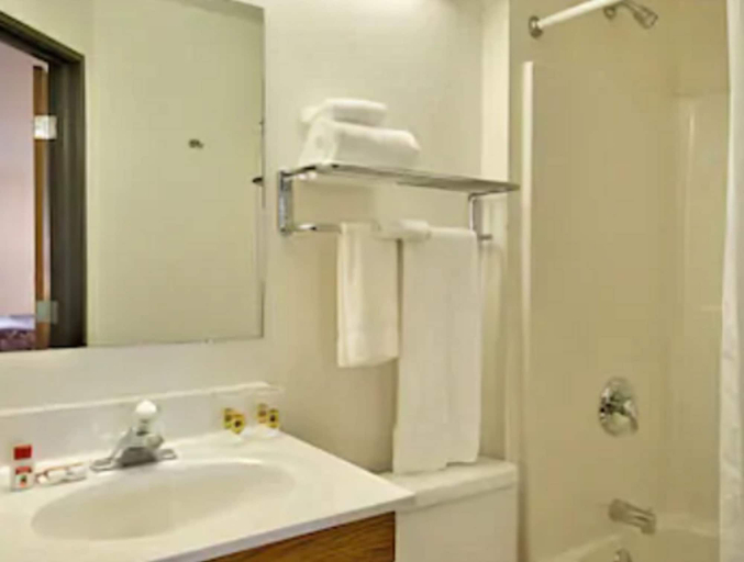 Bathroom 3, Super 8 by Wyndham Morgantown, Monongalia