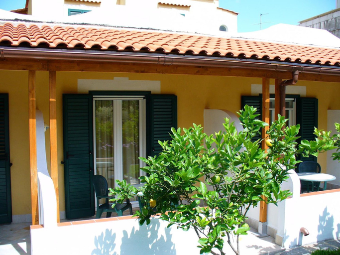 Exterior & Views 2, Hotel La Marticana, Napoli