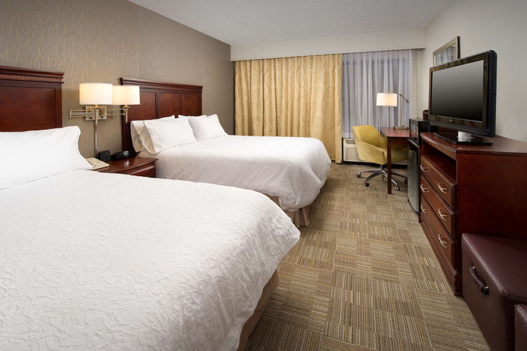 Bedroom 3, Hampton Inn Rochester-Greece, Monroe