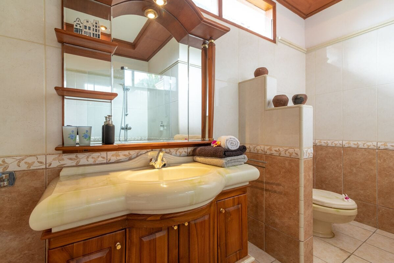 Bathroom 3, Villa Gunung Paradise Retreat, Buleleng