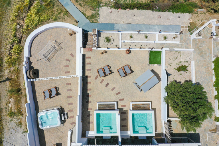 Exterior & Views, Avgerinos Deluxe Rooms, South Aegean