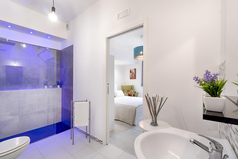 Bathroom 3, Marina Domus Rooms, Ragusa