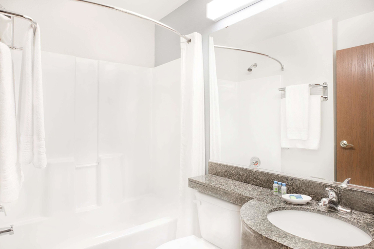 Bathroom 4, Microtel Inn & Suites by Wyndham San Angelo, Tom Green