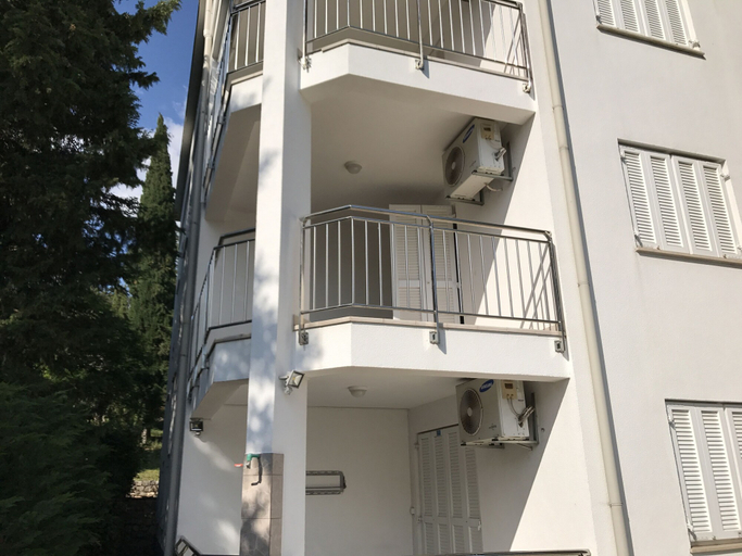 Exterior & Views 2, Apartmani Heta, Crikvenica