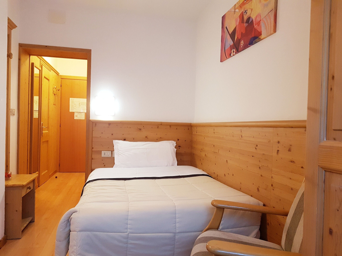 Bedroom 3, San Giusto, Belluno