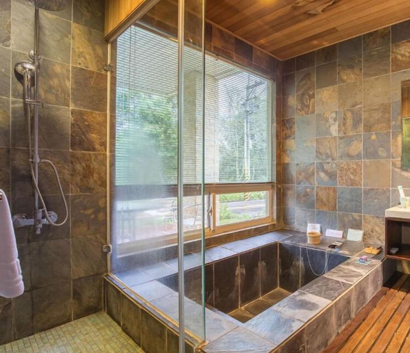 Bathroom 4, Tree Lake B&B, Hualien