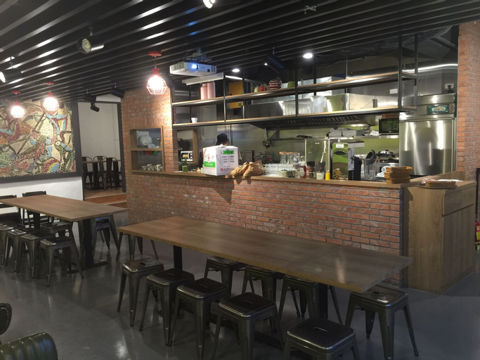 Food & Drinks 5, Energy Inn, Taipei City