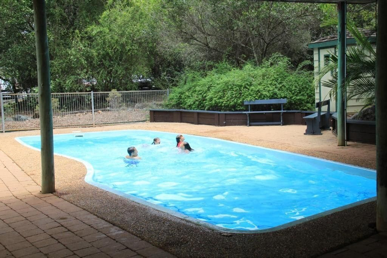 Sport & Beauty 5, Capricorn Caves - Caravan Park, Livingstone - Pt A
