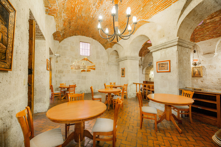 Food & Drinks 5, Los Tambos - Colonial, Arequipa