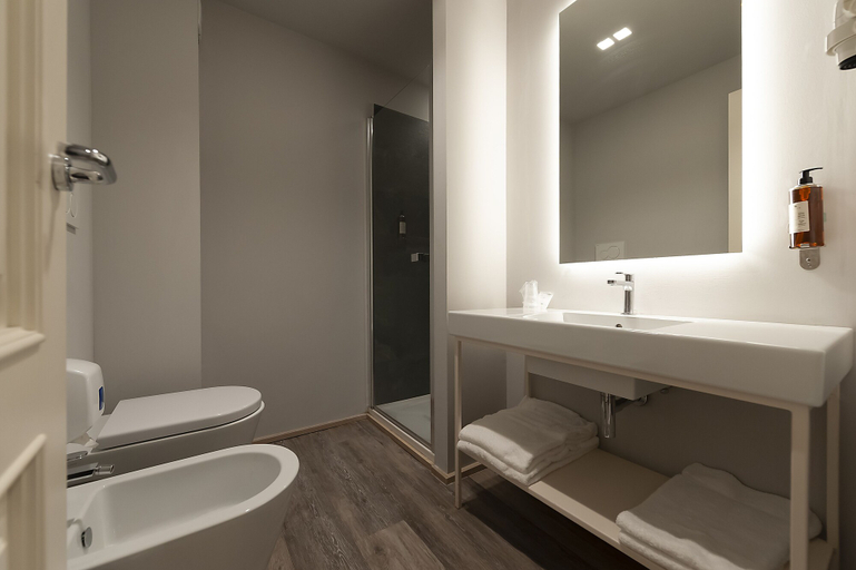 Bathroom 4, Hotel Monte Meraviglia, Perugia