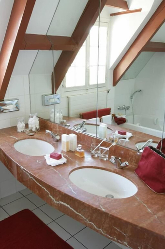 Bathroom 4, Hotel Ar Milin, Ille-et-Vilaine