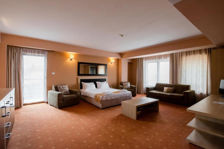 Bedroom 3, Hotel Oxford Inn & Suites, Timisoara