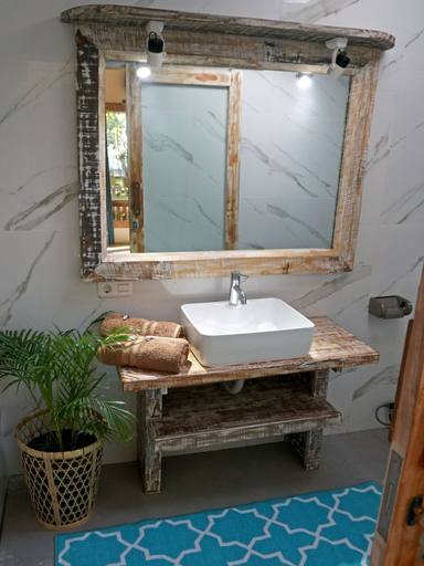 Bathroom 4, Oasis Villas, Lombok