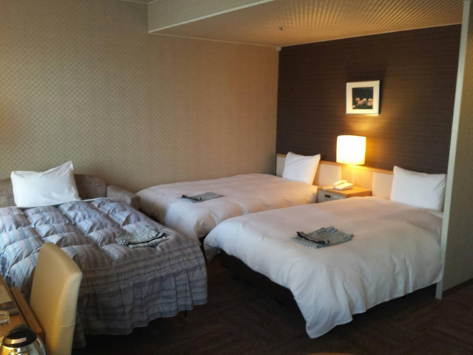 Bedroom 3, Hotel International House Osaka, Osaka