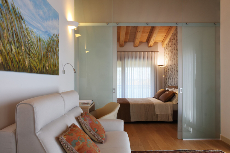Bedroom 4, Villa Almè, Treviso