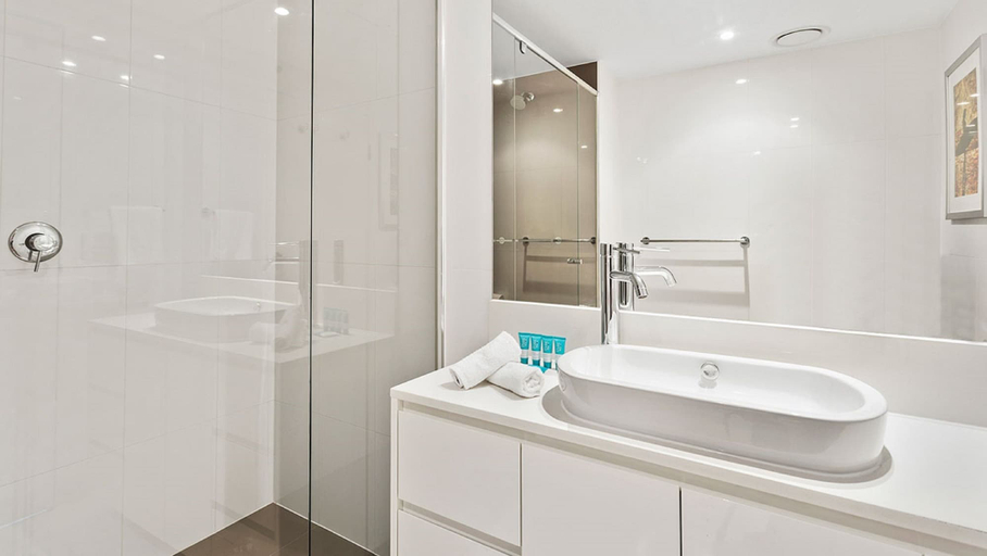 Bathroom 3, Holiday Holiday - H Residence Apartments, Gold Coast