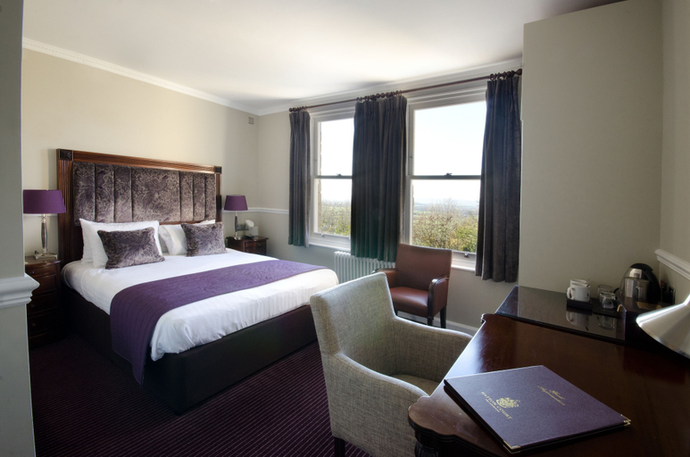 Bedroom 2, Hatton Court, Gloucestershire