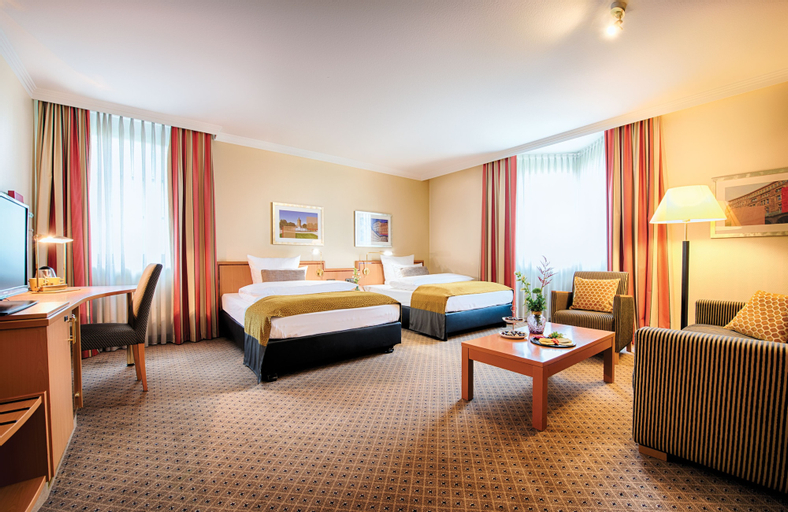 Bedroom 3, Leonardo Hotel Mannheim City Center, Mannheim
