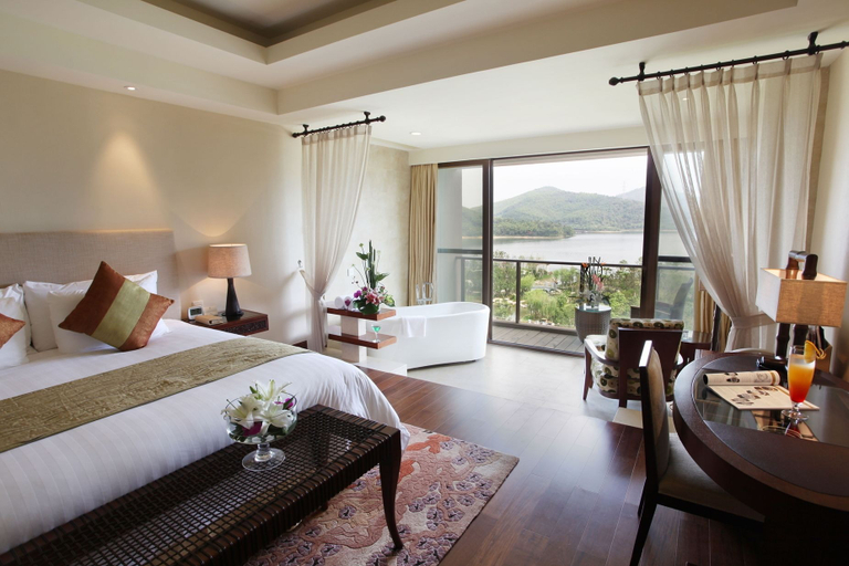 Bedroom 4, New Century Resort Jiu Long Lake Ningbo, Ningbo