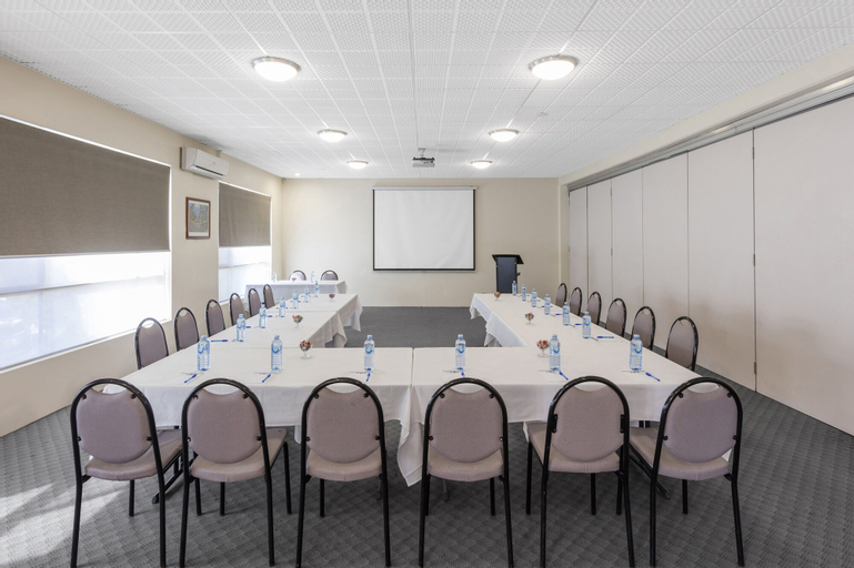 Business Facilities 9