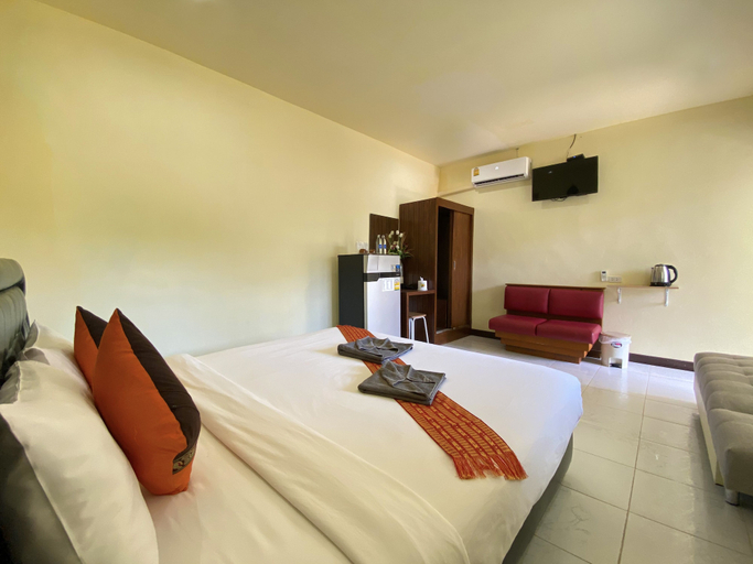 Bedroom 4, Everest Resort, Ko Samui