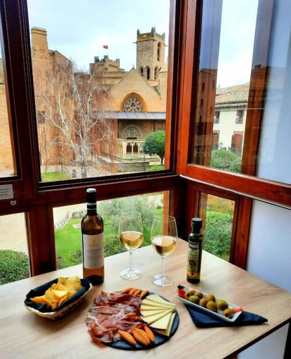 Food & Drinks 4, B&B La Atalaya, Navarra