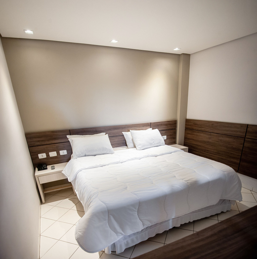 Bedroom 3, London Hotel, Londrina
