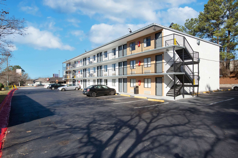 Econo Lodge, DeKalb
