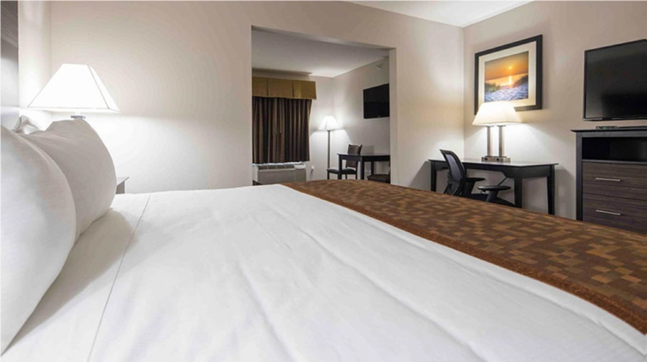 Bedroom 3, Best Western Beacon Inn, Ottawa