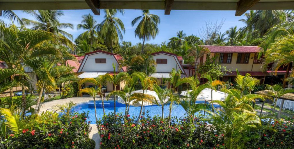 Sport & Beauty 5, Encantada Ocean Cottages, Parrita