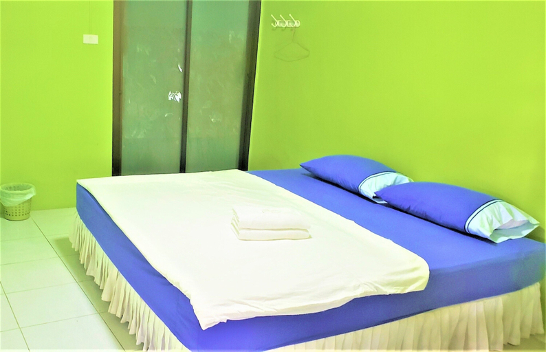 Bedroom 2, Pattaraporn Hotel, Pran Buri