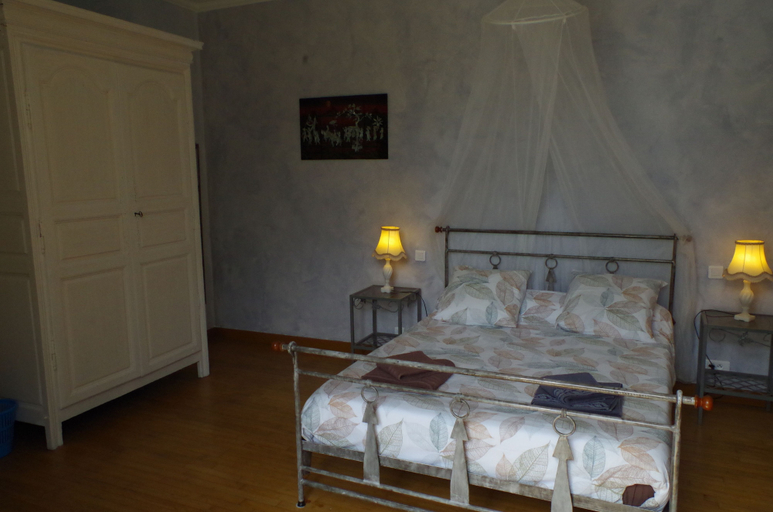 Bedroom 4, Maison d'Hôtes Le Cadran Solaire, Charente-Maritime