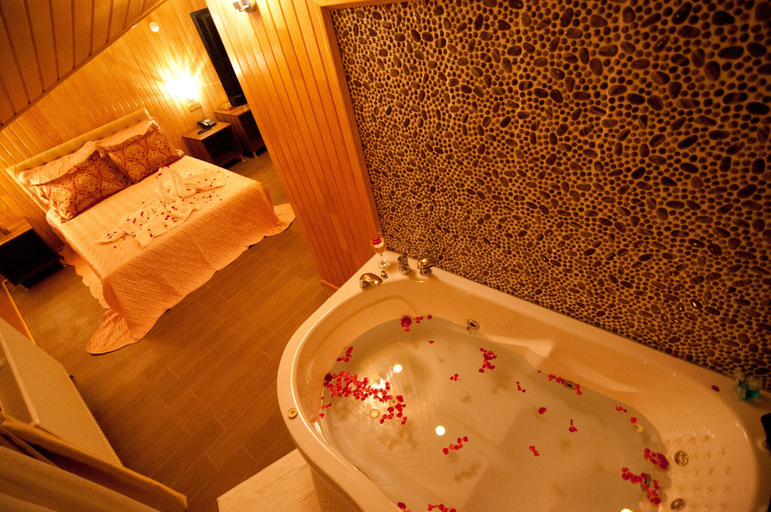 Bathroom 5, Defne Hotel, Şile