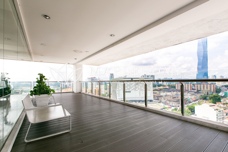 Exterior & Views 26