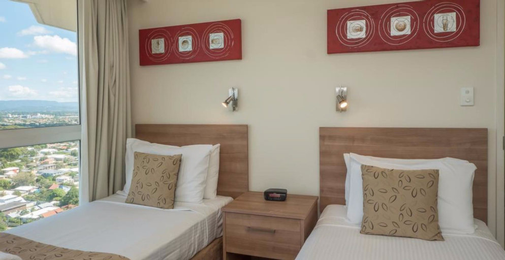 Bedroom 4, 2nd Avenue Beachside Apartments, Gold Coast