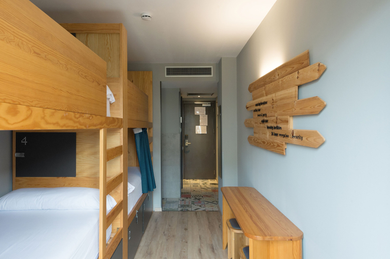 Bedroom 4, Yeah Barcelona Hostel, Barcelona