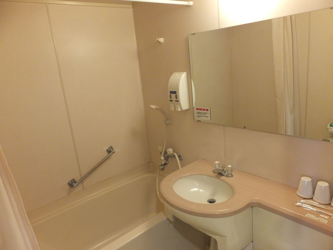 Bathroom 5, Hotel 1-2-3 Kobe, Kobe